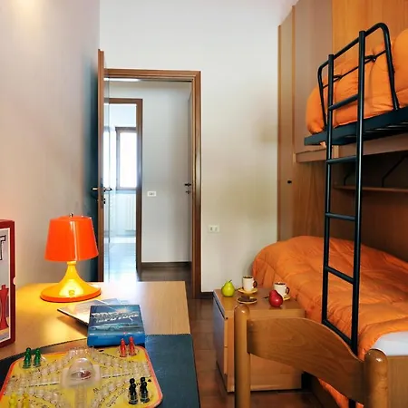 Sleeps 7 Pool