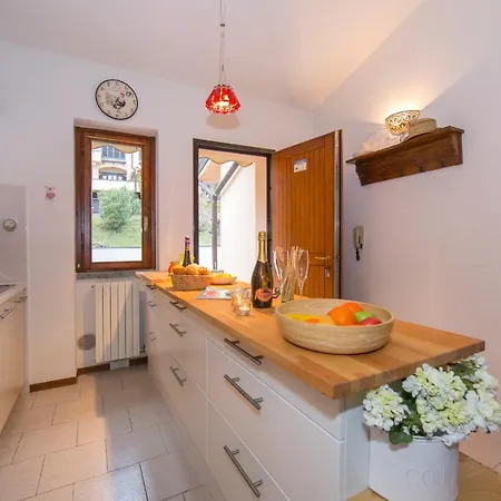 Sleeps 7 Pool Apartment